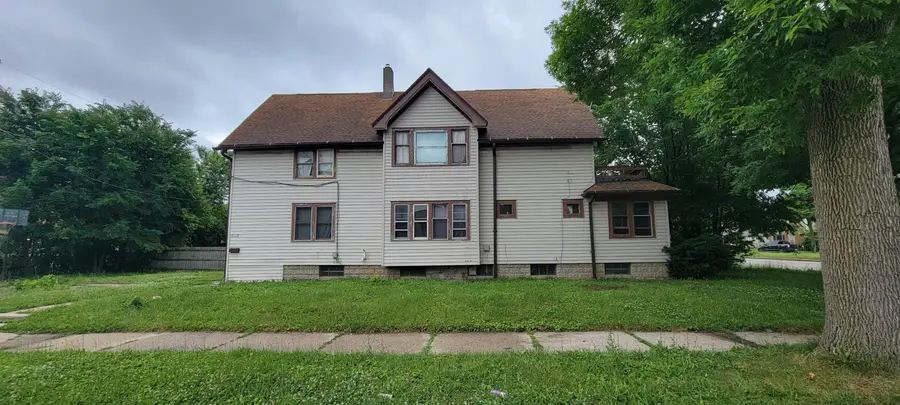 4572 W Fond Du Lac Ave, Milwaukee, WI 53216 - #2