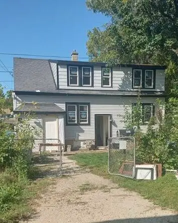 5921 N 37th St, Milwaukee, WI 53209 - #1