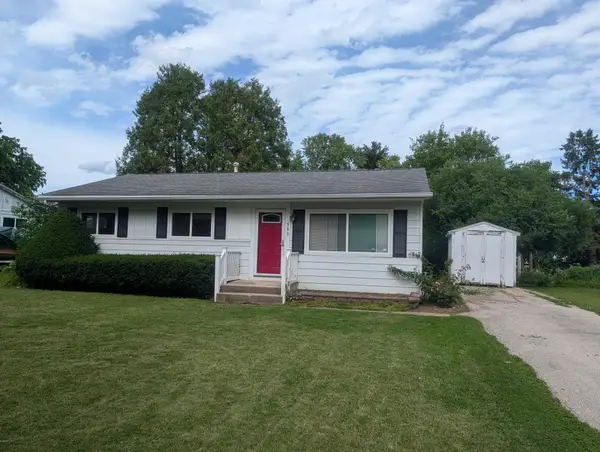553 Park Ave, Delavan, WI 53115