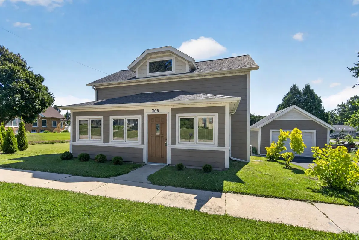 305 N Milwaukee St, Theresa, WI 53091 - #1