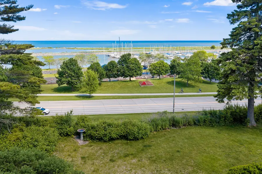 315 Park St, Manitowoc, WI 54220 - #3