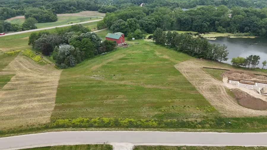 440 Beere Ln, Rochester, WI 53105 - #2