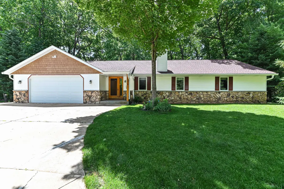 27151 Ridgewood Trl, Wind Lake, WI 53185 - #1