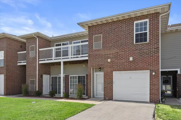 6746 100th Pl, Pleasant Prairie, WI 53158