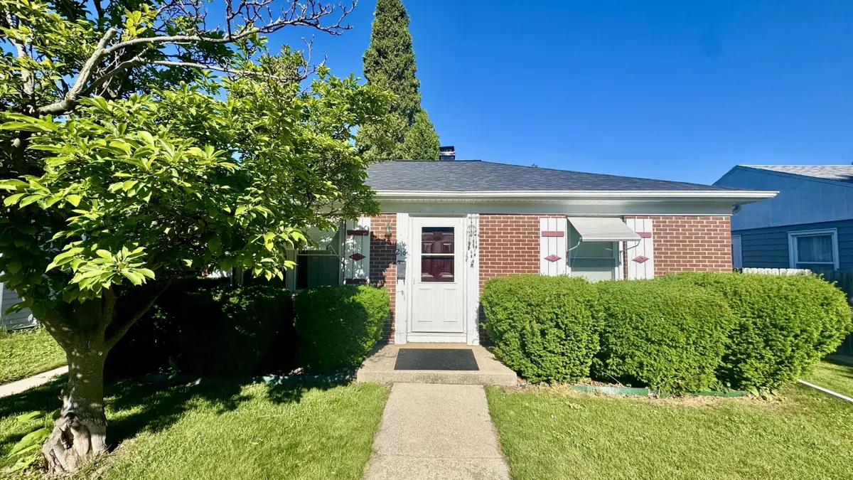 218 Luedtke Ave, Racine, WI 53405 - #1