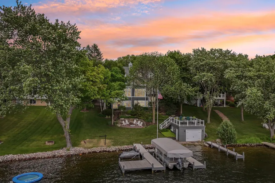 W343N6293 S Bayview Rd, Oconomowoc, WI 53066 - #2