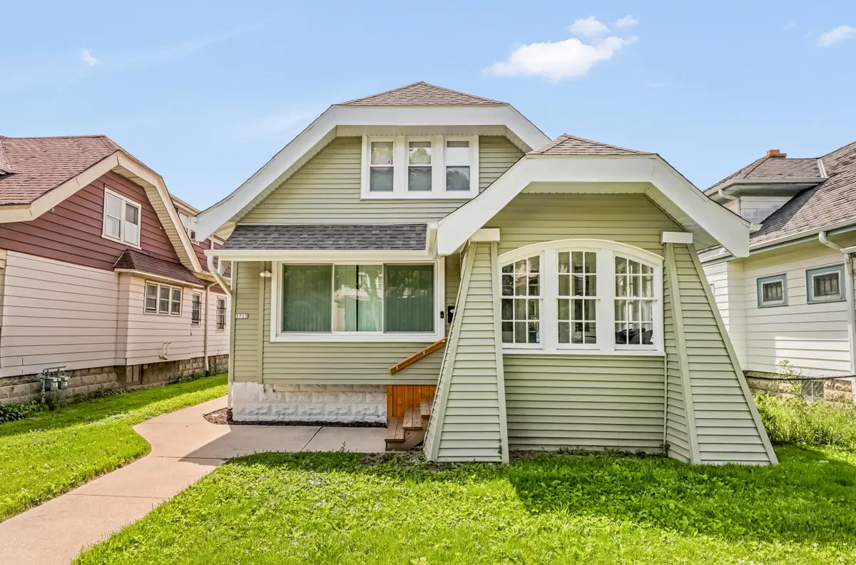 3713 N 15th St, Milwaukee, WI 53206 - #1