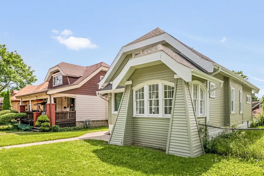 3713 N 15th St, Milwaukee, WI 53206 - #2