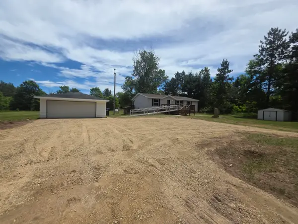 3060 15th Ave, Springville, WI 53965