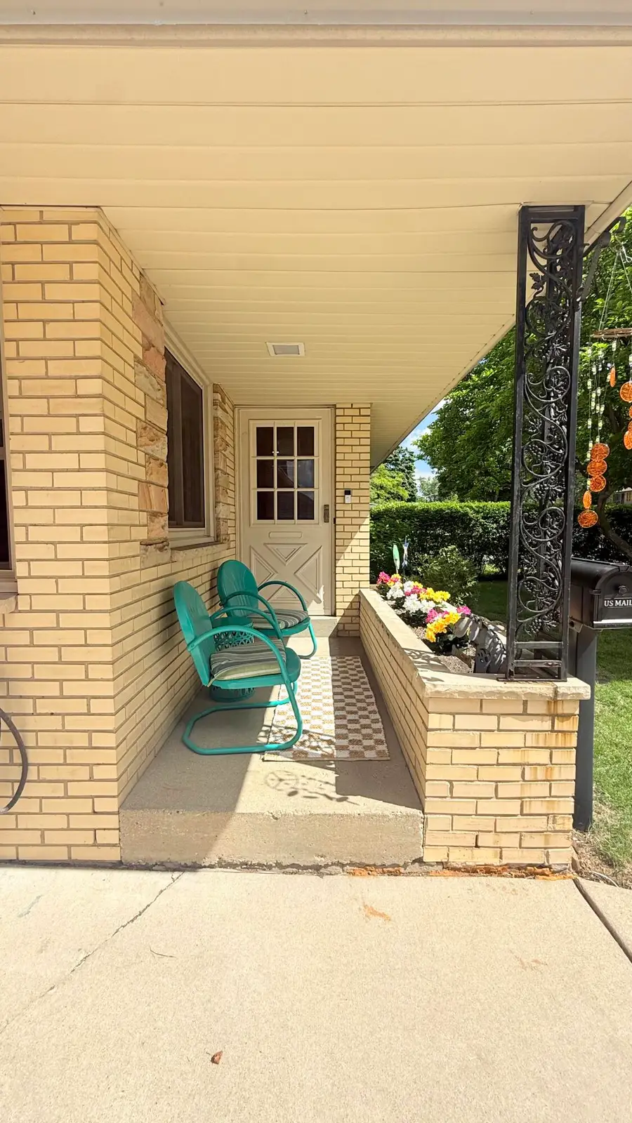 4159 N 92nd St, Wauwatosa, WI 53222 - #3