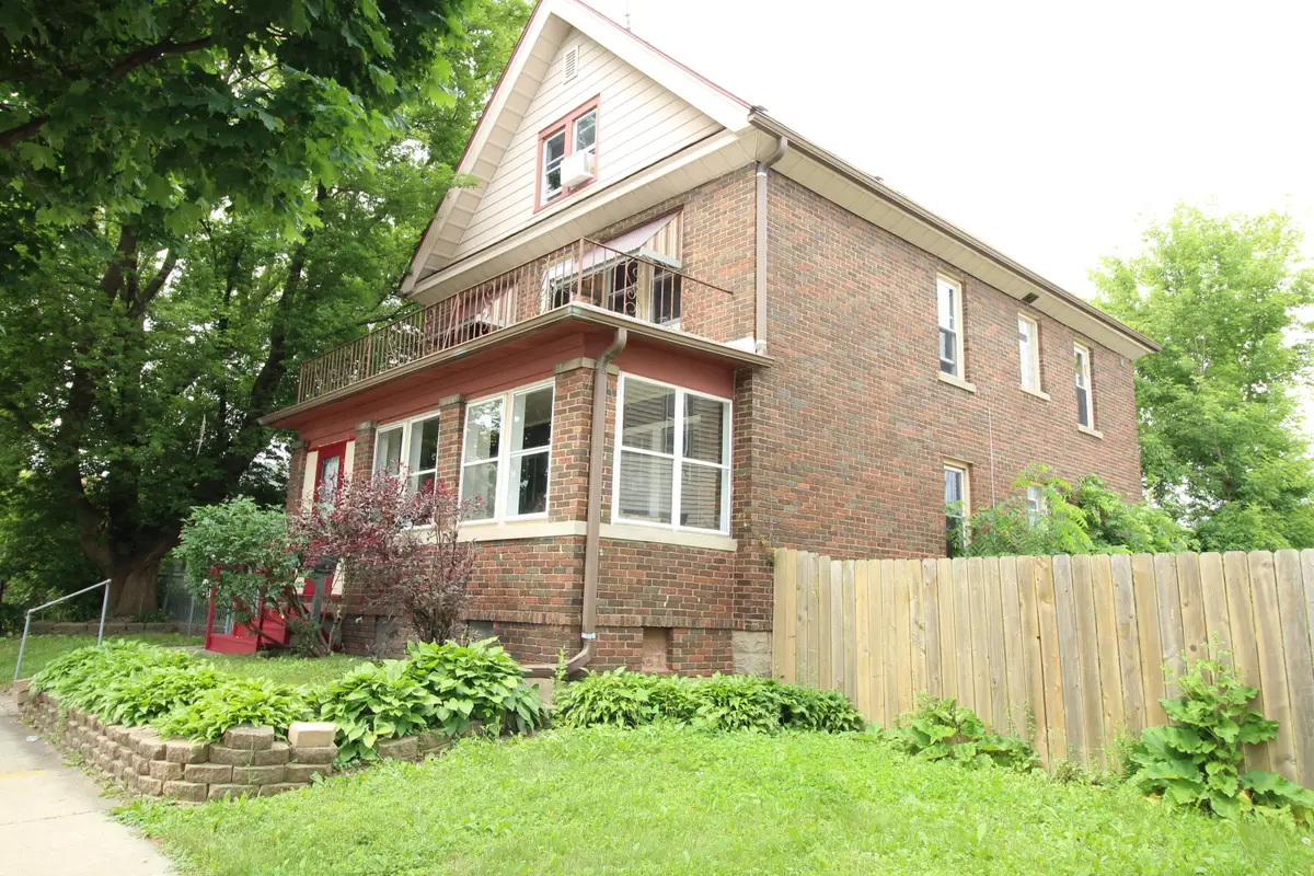 1123 S 60th St, West Allis, WI 53214 - #1