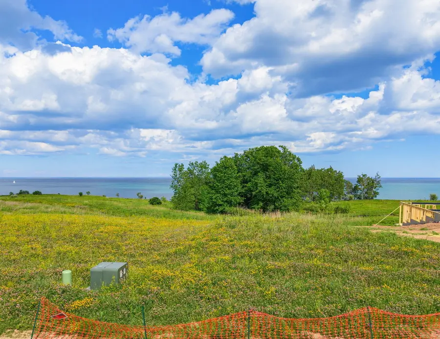 1204 Shieling Ln, Port Washington, WI 53074 - #2