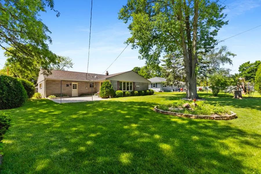 218 E Pierron St, Port Washington, WI 53074 - #3