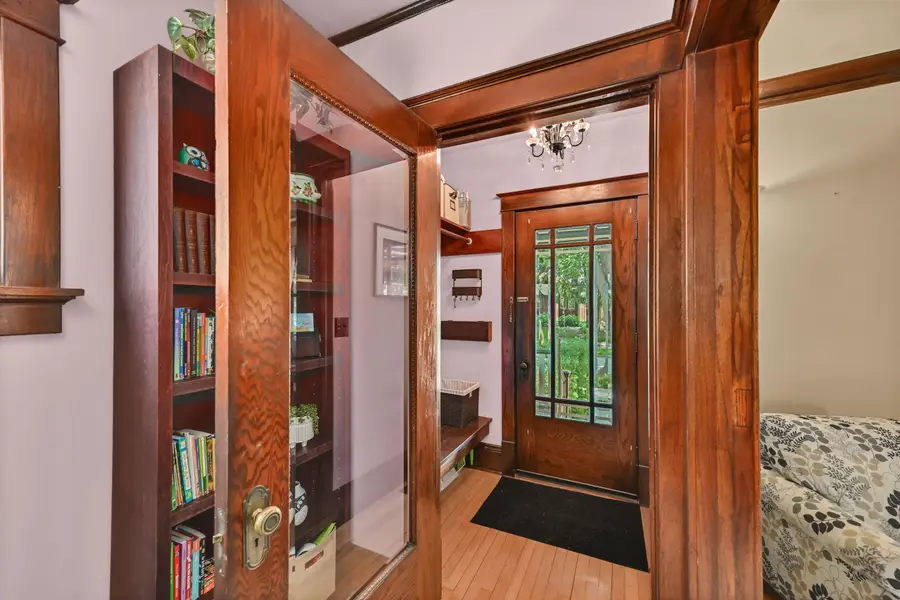 1347 N 71st St, Wauwatosa, WI 53213 - #3