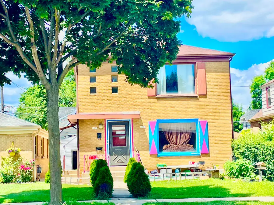 3371 S 16th St, Milwaukee, WI 53215 - #3