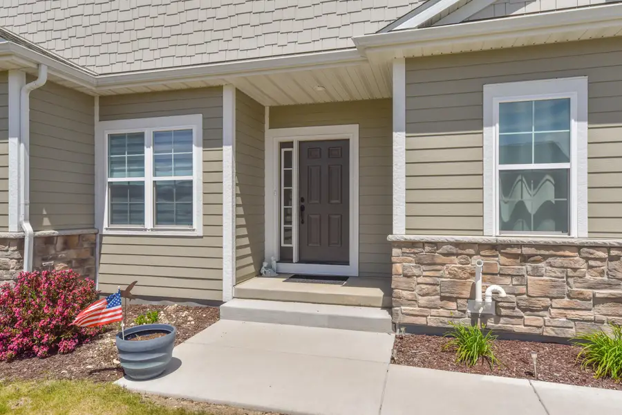 N112W14168 Wrenwood Pass, Germantown, WI 53022 - #2