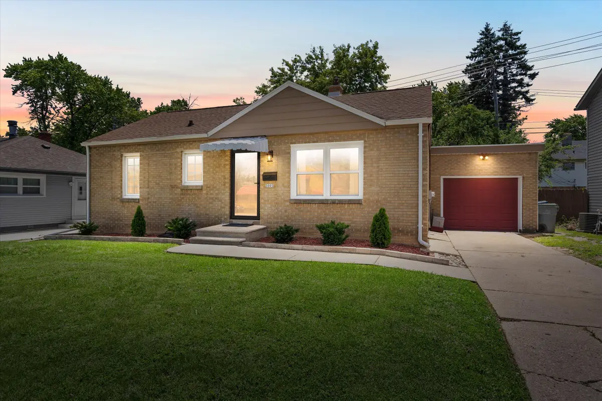 5005 W Forest Home Ave, Milwaukee, WI 53219 - #1