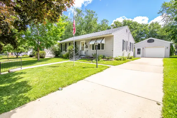 1413 Randolph St, Watertown, WI 53094