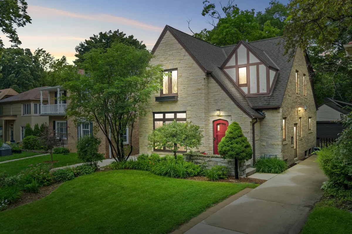 4314 N Ardmore Ave, Shorewood, WI 53211 - #1
