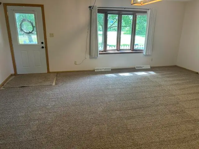 637 200th Ave, Paris, WI 53182 - #2
