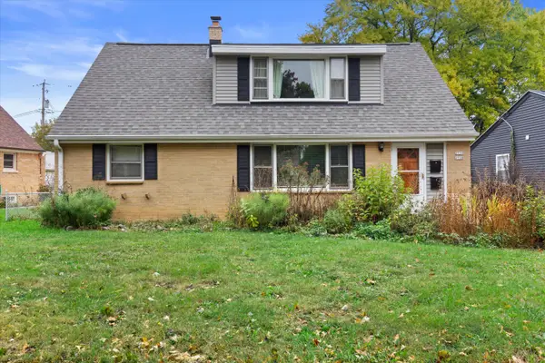 2728 N Carlton Pl, Milwaukee, WI 53210
