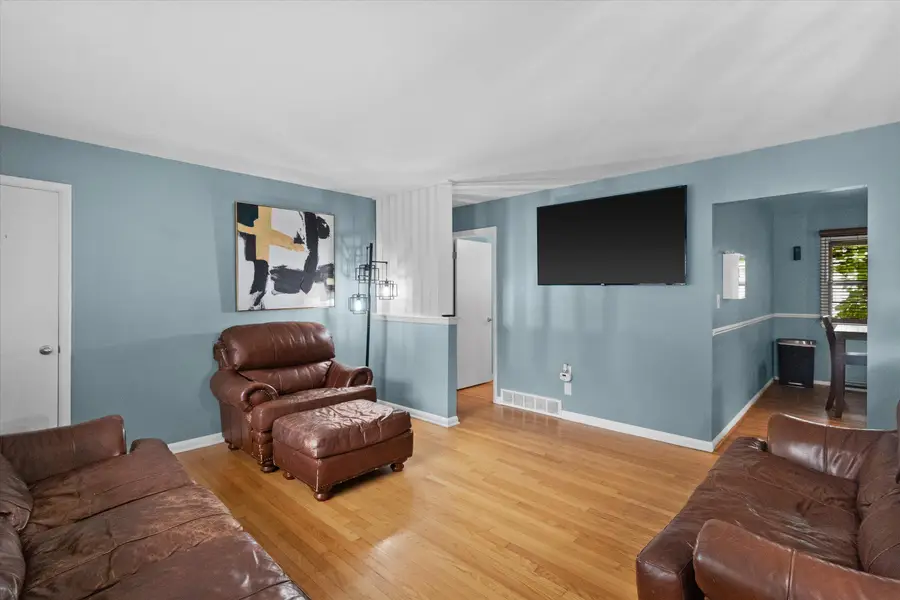 2728 N Carlton Pl, Milwaukee, WI 53210 - #2