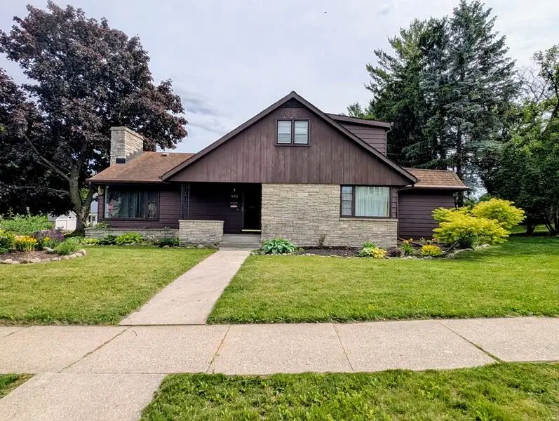 505 Washington St, Sheboygan Falls, WI 53085 - #1