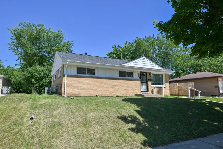 6476 N 84th St, Milwaukee, WI 53224 - #2