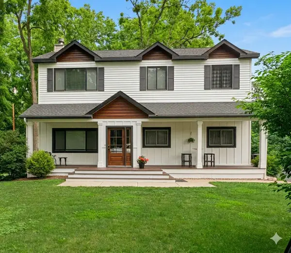 N2436 Shore View Dr, Lake Geneva, WI 53147