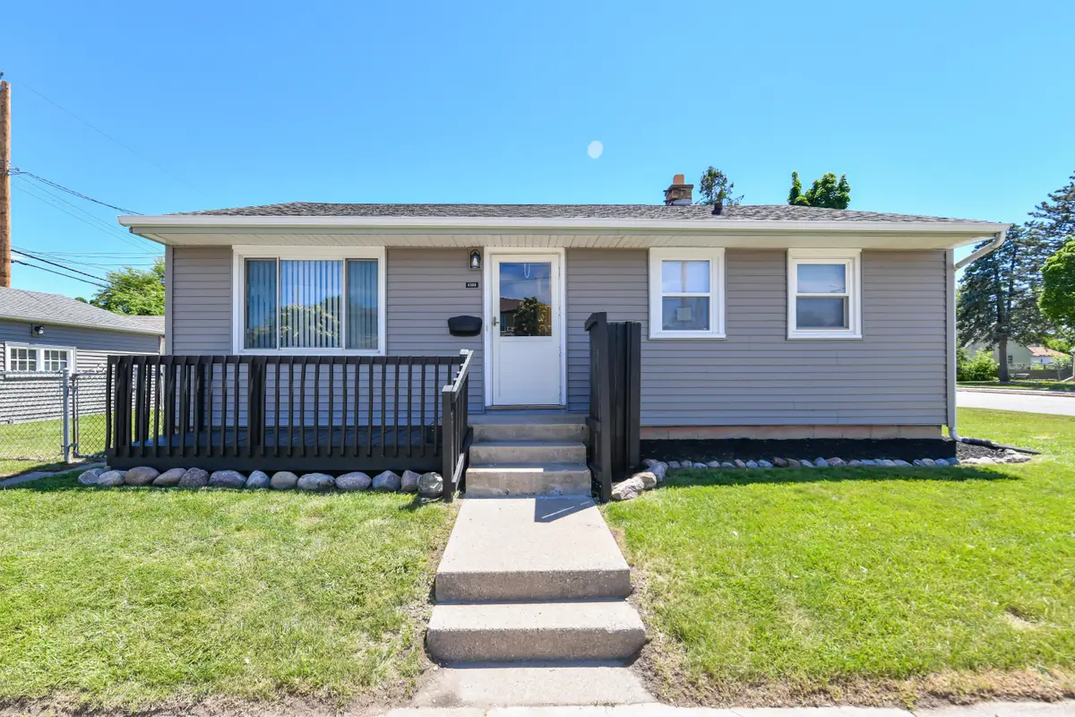 4380 N 51st Blvd, Milwaukee, WI 53216 - #1