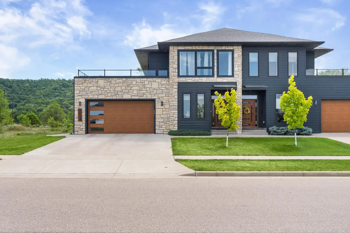 3013 Red Clover St, Holmen, WI 54636 - #1