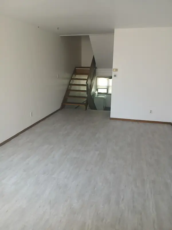 9021 N Swan Rd, Milwaukee, WI 53224