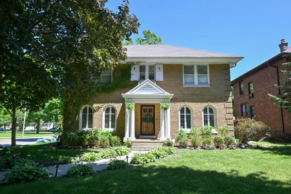 2876 N Grant Blvd, Milwaukee, WI 53210