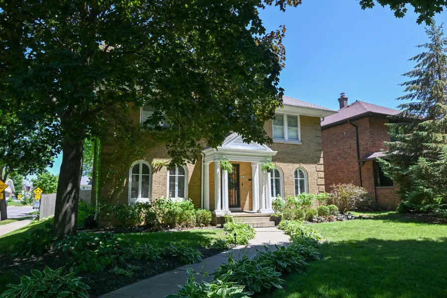 2876 N Grant Blvd, Milwaukee, WI 53210 - #2