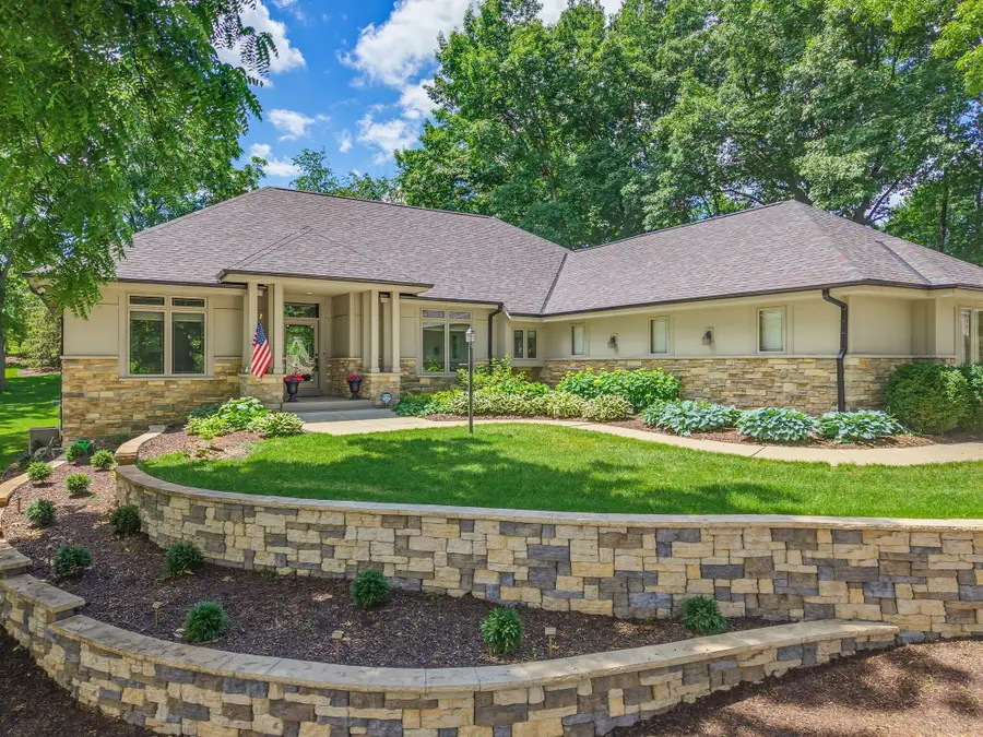 N77W23829 Sun Valley Run, Sussex, WI 53089 - #2