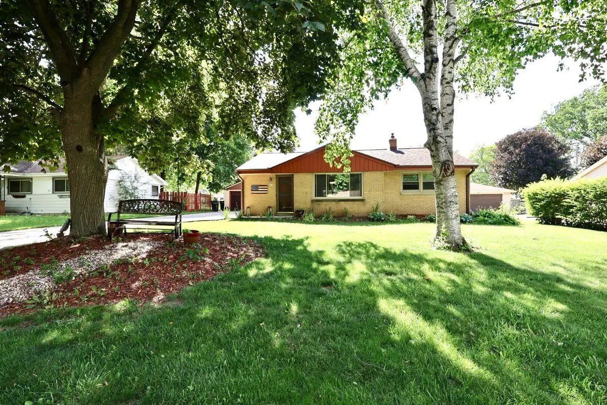 8675 N 51st St, Brown Deer, WI 53223 - #1