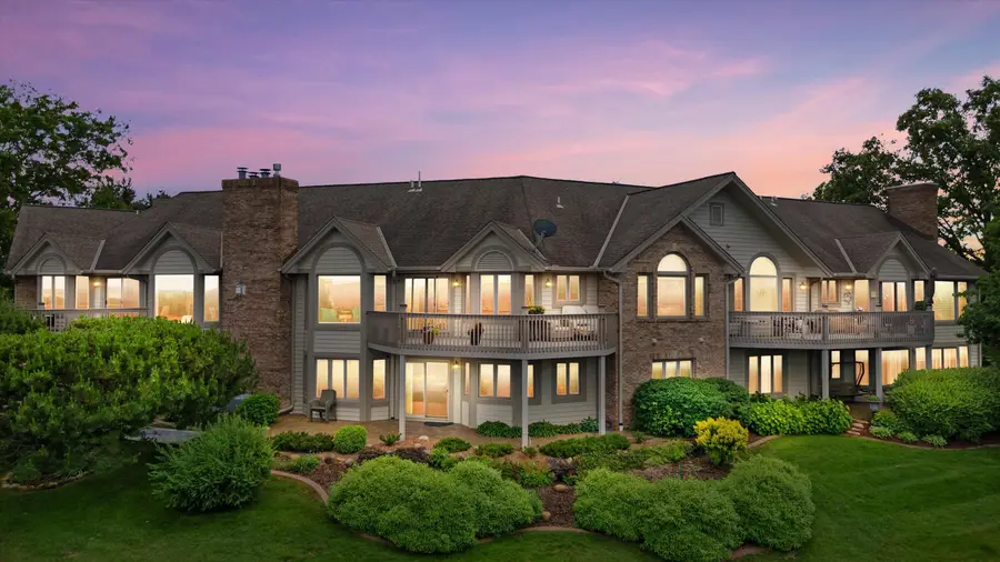 N14W30046 High Ridge Rd, Delafield, WI 53072 - #2