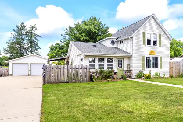 552 Milford St, Watertown, WI 53094