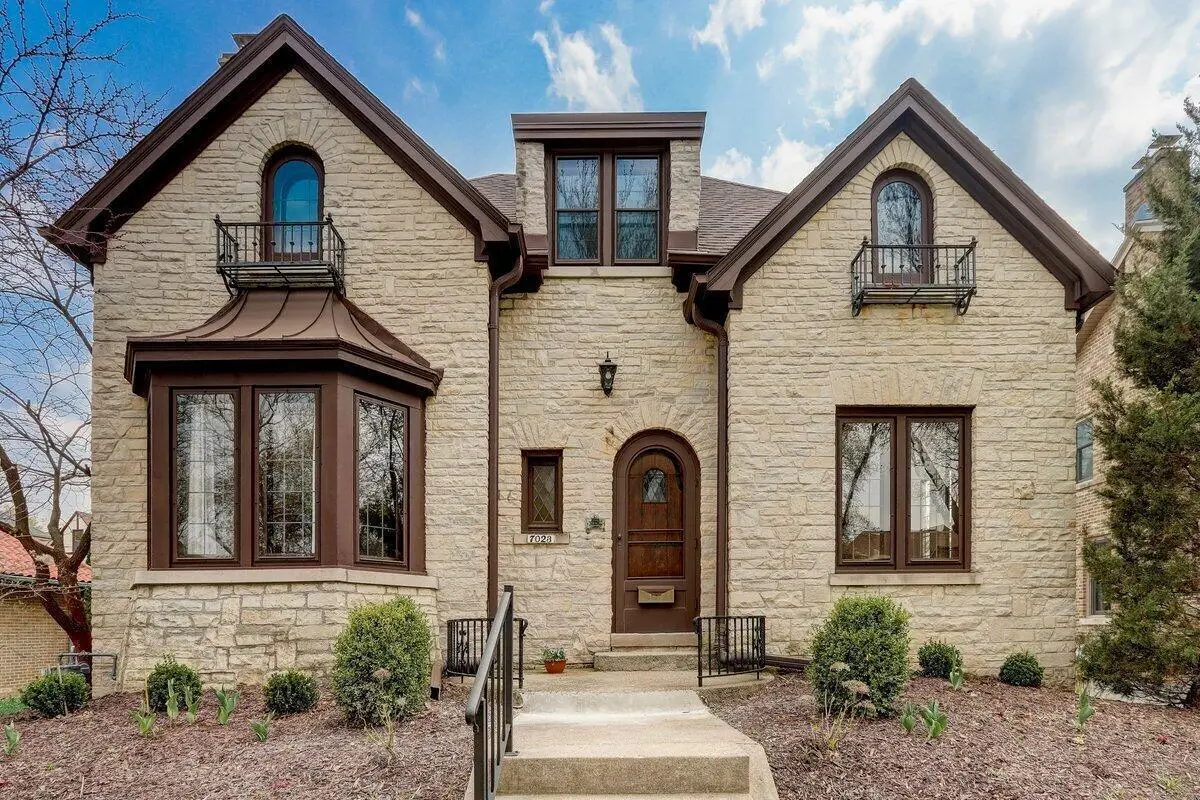 7023 Grand Pkwy, Wauwatosa, WI 53213 - #1