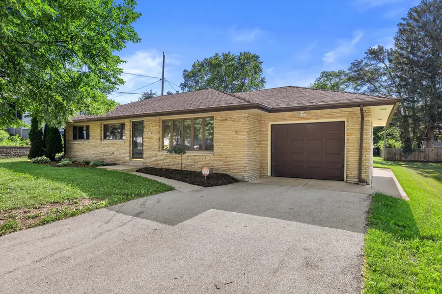 W238N6498 Elmwood Ave, Sussex, WI 53089 - #3
