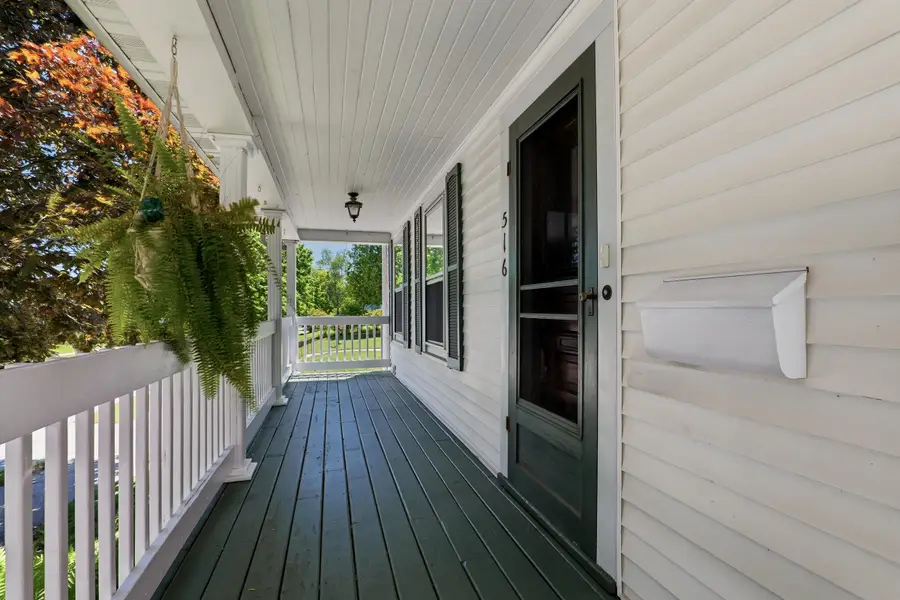 516 N 5th St, Manitowoc, WI 54220 - #2