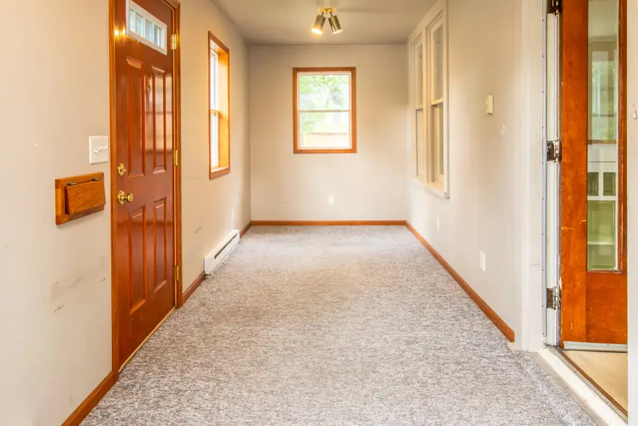 236 N Maple St, Watertown, WI 53094 - #3
