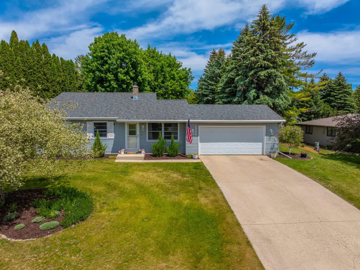 W4426 River Bend Dr, Hingham, WI 53031 - #1
