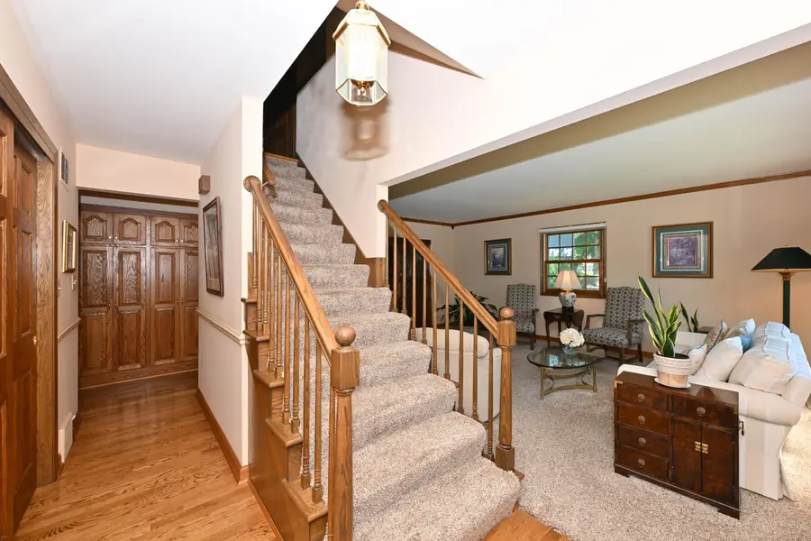 12660 W Crawford Dr, New Berlin, WI 53151 - #3