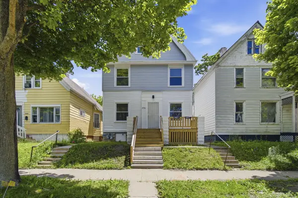 2954 N 19th St, Milwaukee, WI 53206