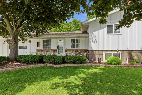4118 Michigan Ave, Manitowoc, WI 54220