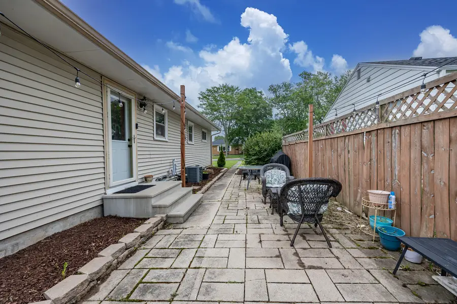 N84W16651 Ann Ave, Menomonee Falls, WI 53051 - #2