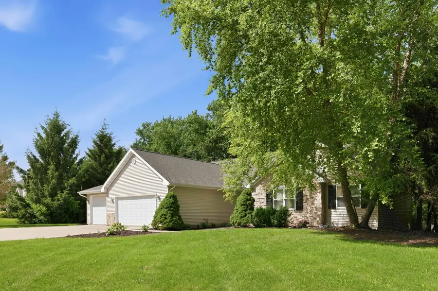 3130 Rockport Park Dr, Janesville, WI 53548 - #2