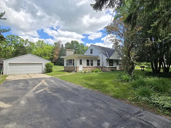N92W29368 Center Oak Rd, Merton, WI 53029