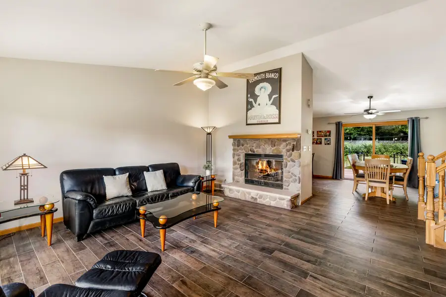 N50W14230 Fairmount Ave, Menomonee Falls, WI 53051 - #3